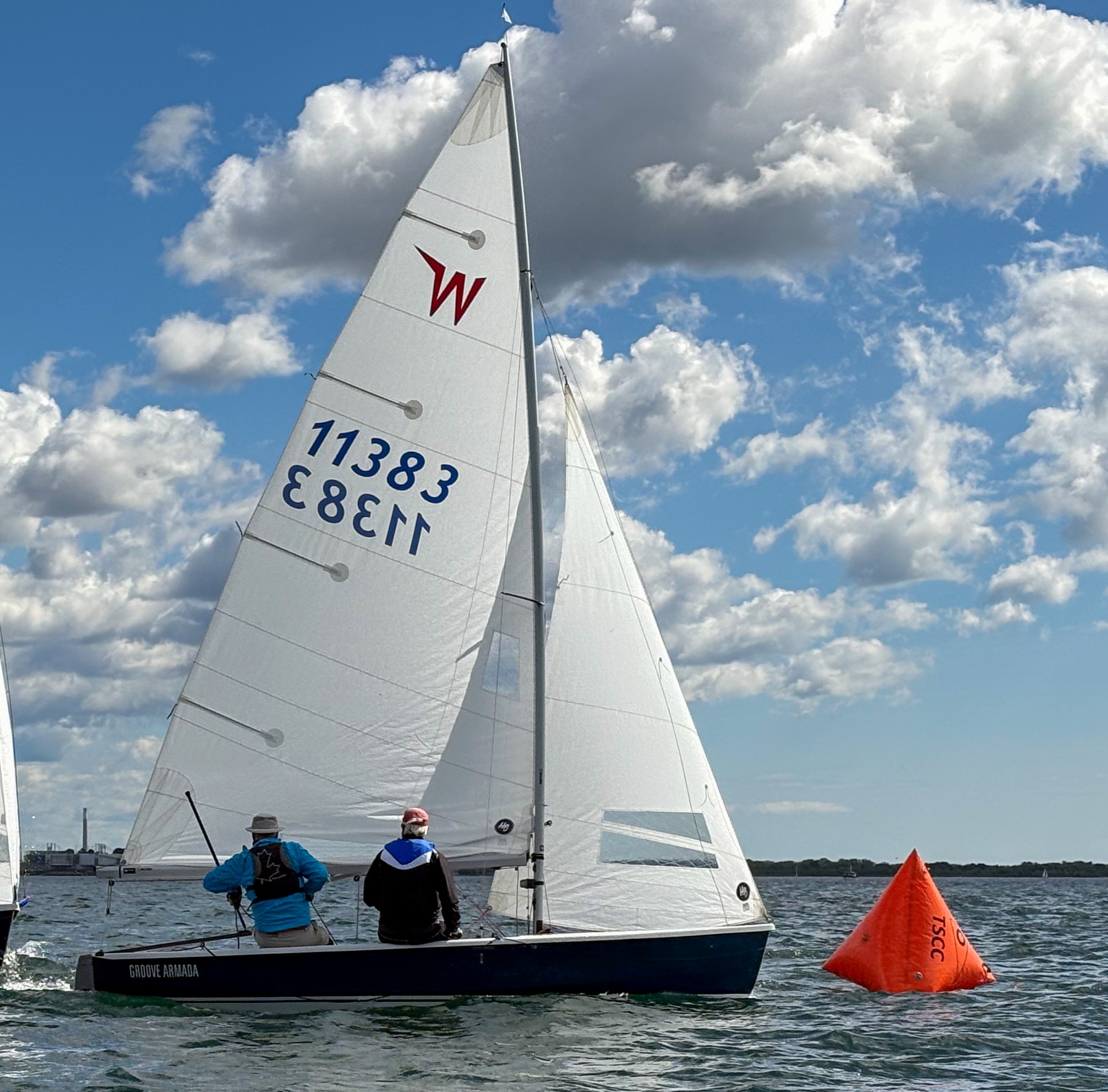 Wayfarer Mark 4, Sail No. 11383 — photo 2